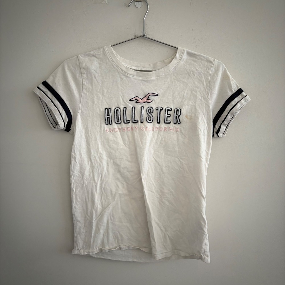 Hollister California Womens White Graphic Classic T-Shirt Medium
